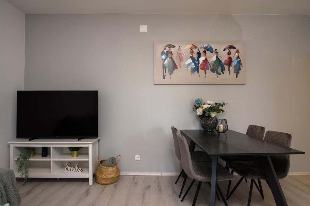 Luxury Apartment Hajdi Трогір Екстер'єр фото