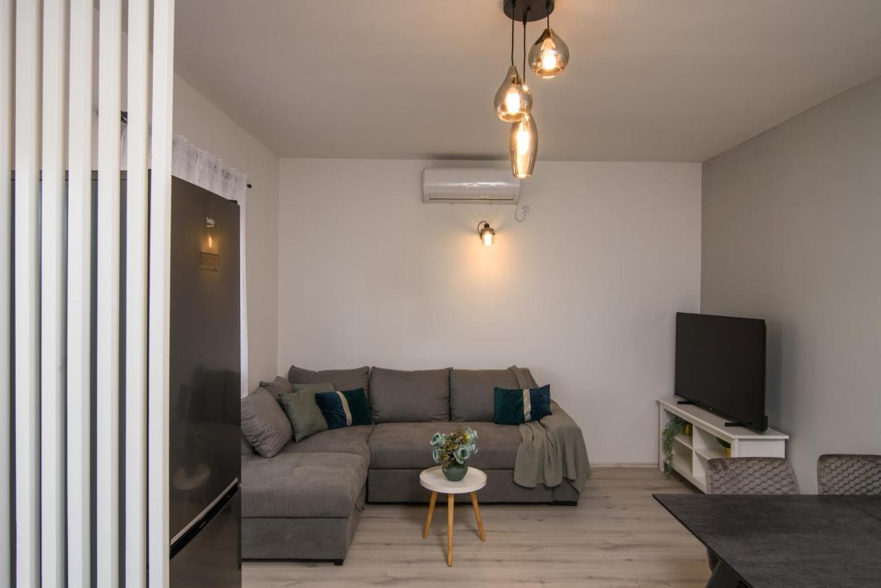 Luxury Apartment Hajdi Трогір Екстер'єр фото